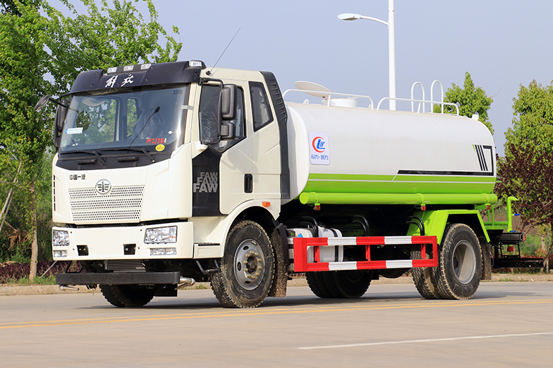 國(guó)六14方解放灑水車